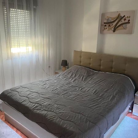 Modern Reality Apartment Kumanovo Luaran gambar