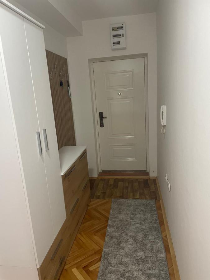 Modern Reality Apartment Kumanovo Luaran gambar