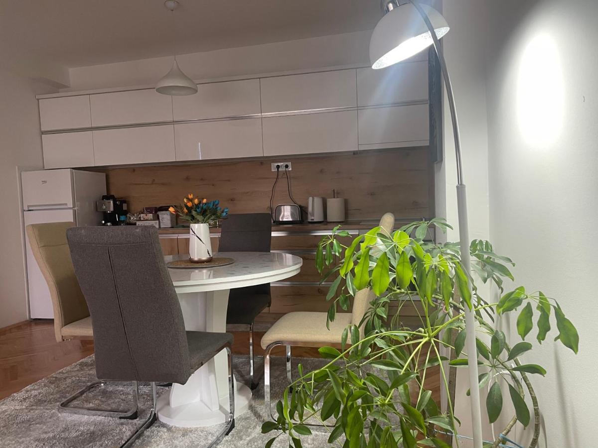 Modern Reality Apartment Kumanovo Luaran gambar