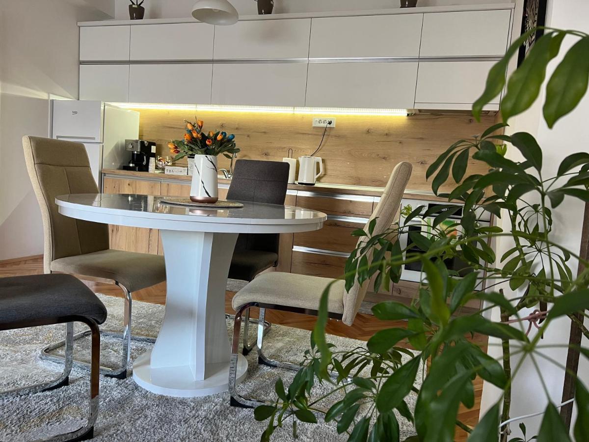 Modern Reality Apartment Kumanovo Luaran gambar